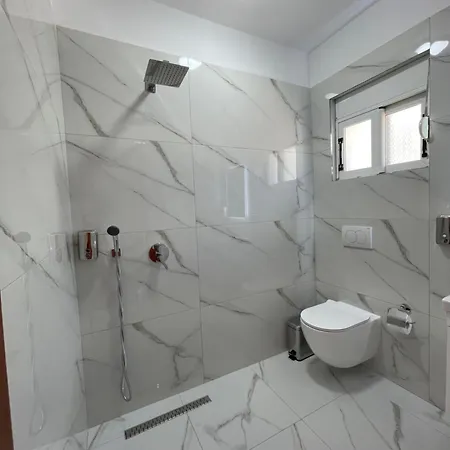 White House Dami Holiday home Sarande