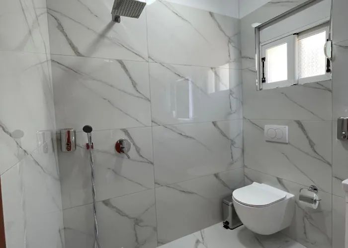 White House Dami Tatil Evi Saranda