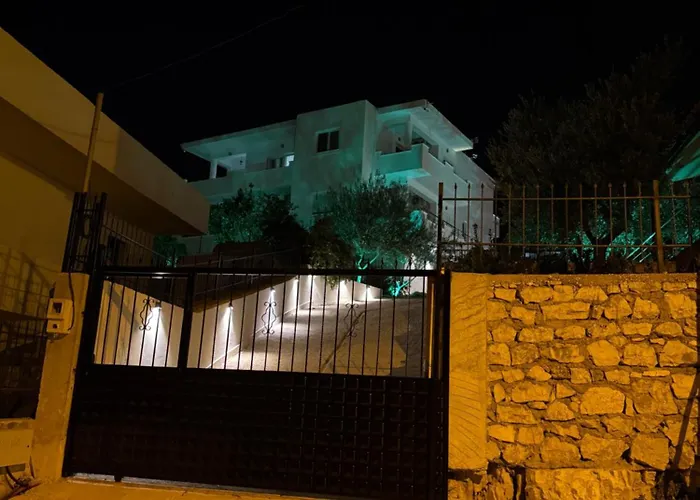 White House Dami Tatil Evi *